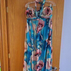 Woman's Summer Maxi Dress - Strapless